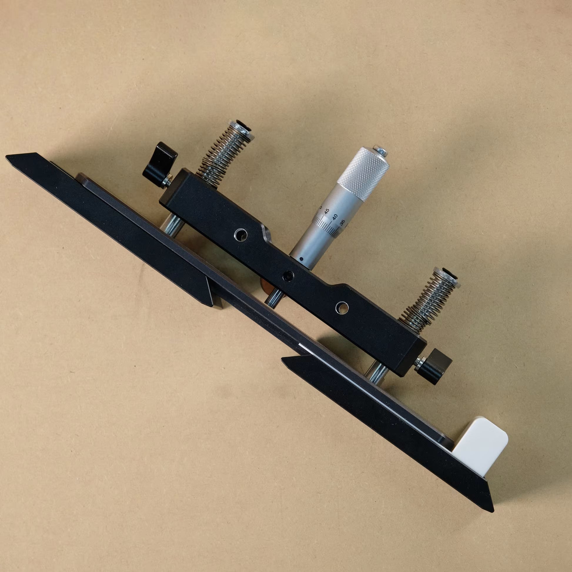 Edge Guide/Router Fence with Micro Adjustment - Zahyox