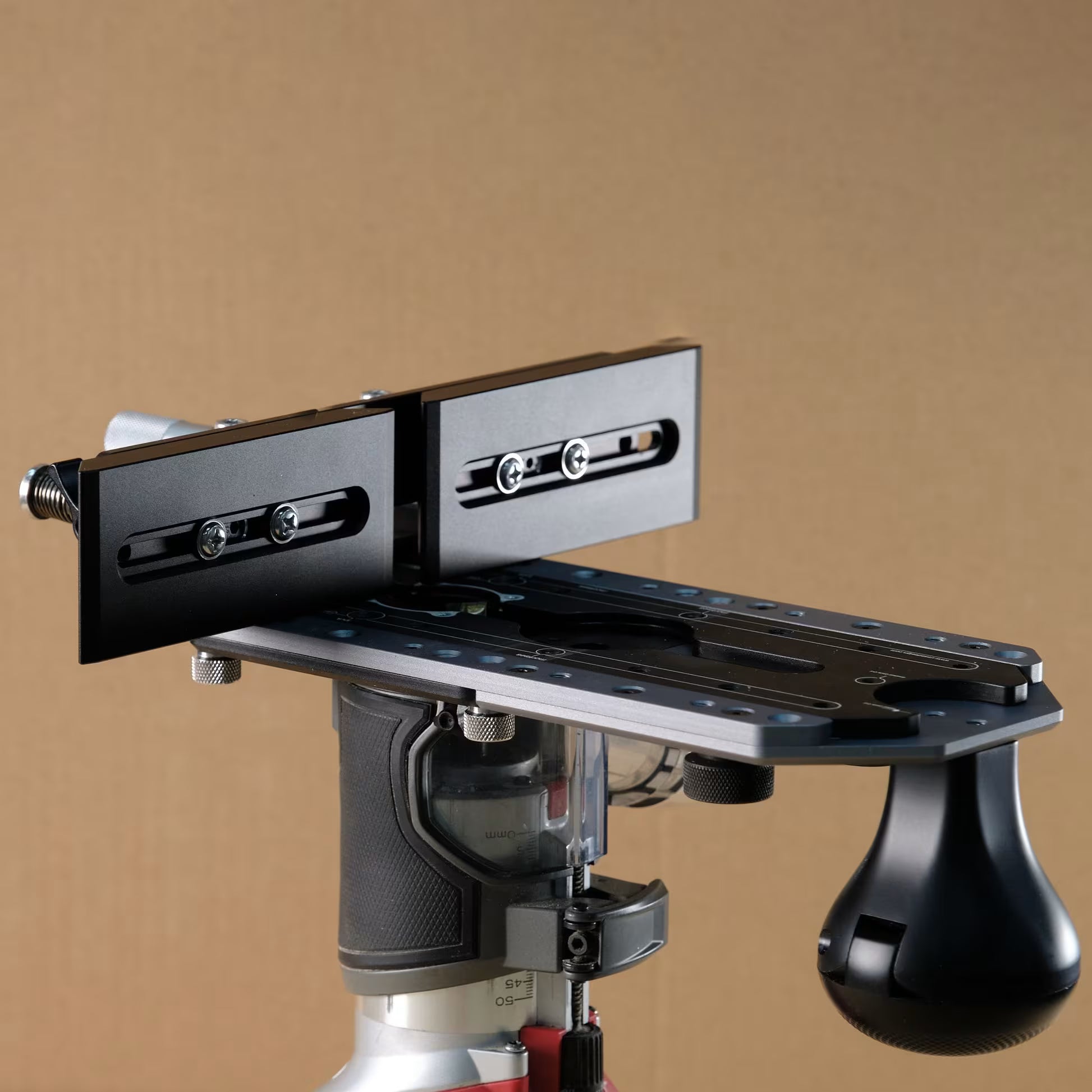 Edge Guide/Router Fence with Micro Adjustment - Zahyox