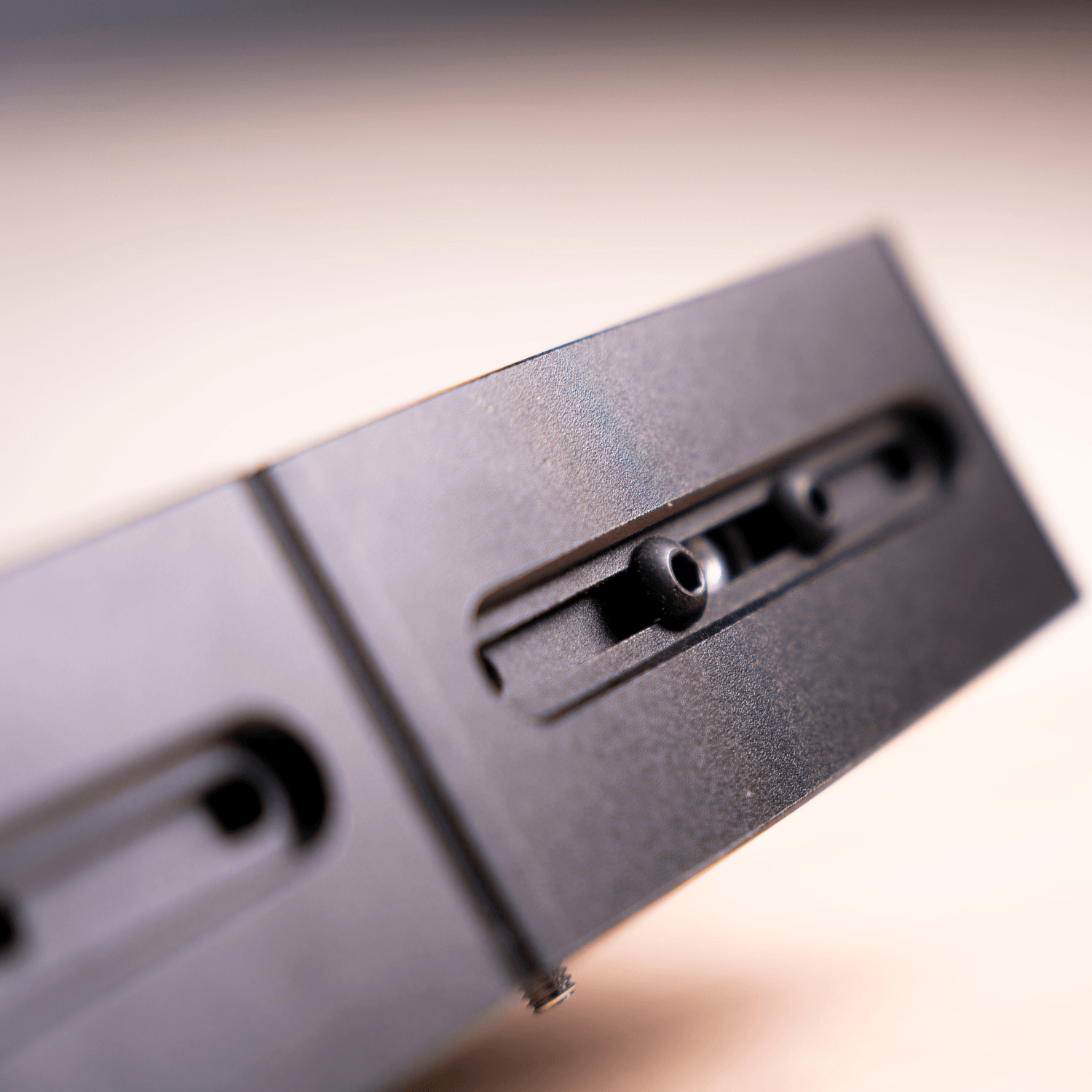Edge Guide/Router Fence with Micro Adjustment