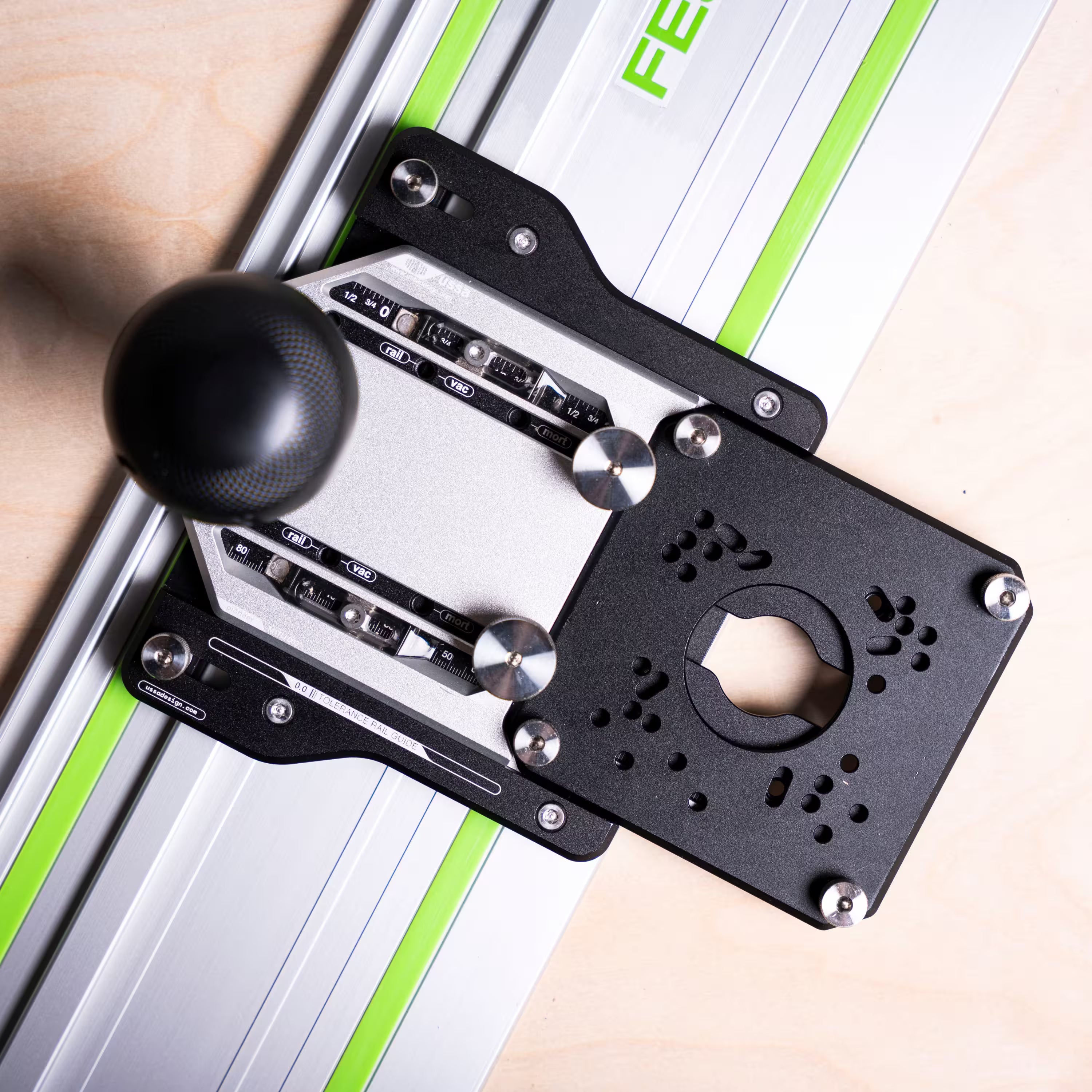 10-in-1 トリムルータージグ（円形カット、エッジガイド、ほぞ穴/溝切り、トリミング用）| 多機能ルーターベース