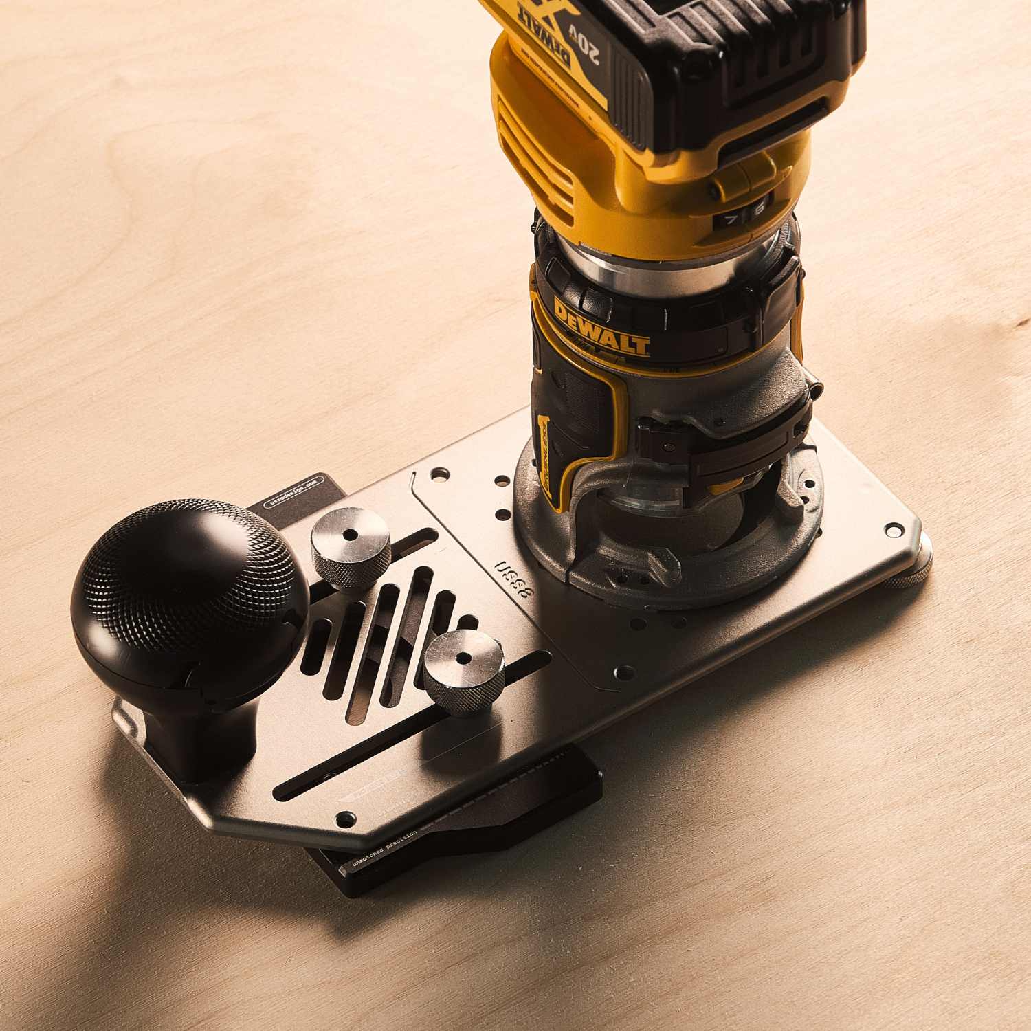 Pioneer Lite - Multifunctional Trim Router Jig - Zahyox
